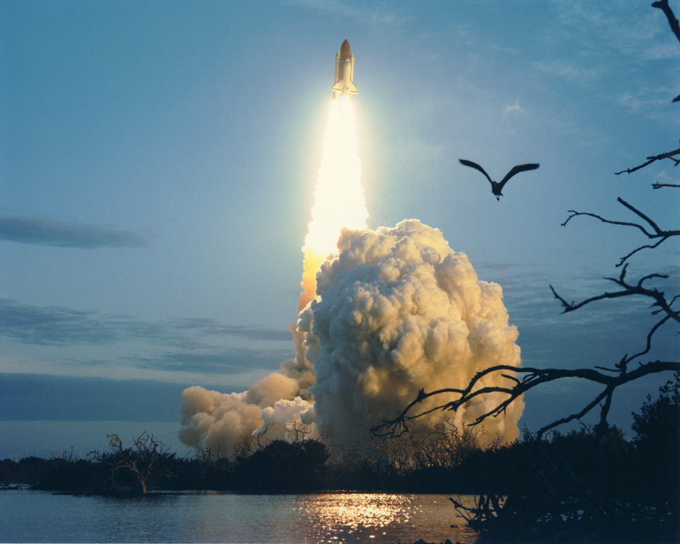 APOD: 1996 November 10 – Columbia Launches