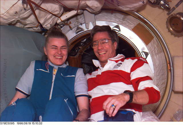 APOD: 1996 September 27 – Welcome Home Shannon Lucid