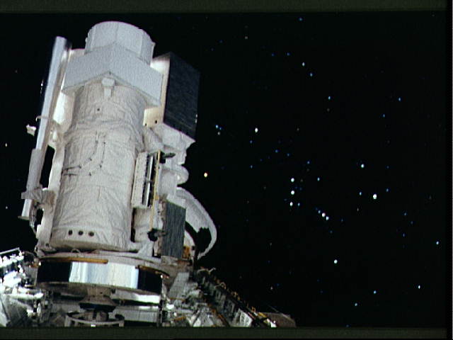 APOD: 1997 August 17 – Astro 1 In Orbit