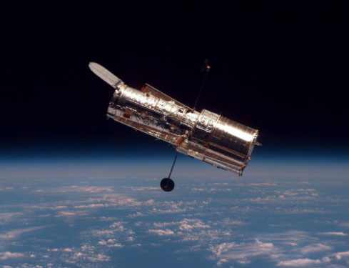 APOD: 1997 March 06 – Hubble Floats Free