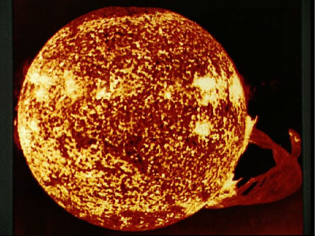 The Sun Erupts — APOD for 1998-08-30