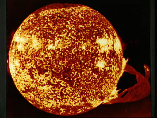 APOD: 1998 August 30 – The Sun Erupts