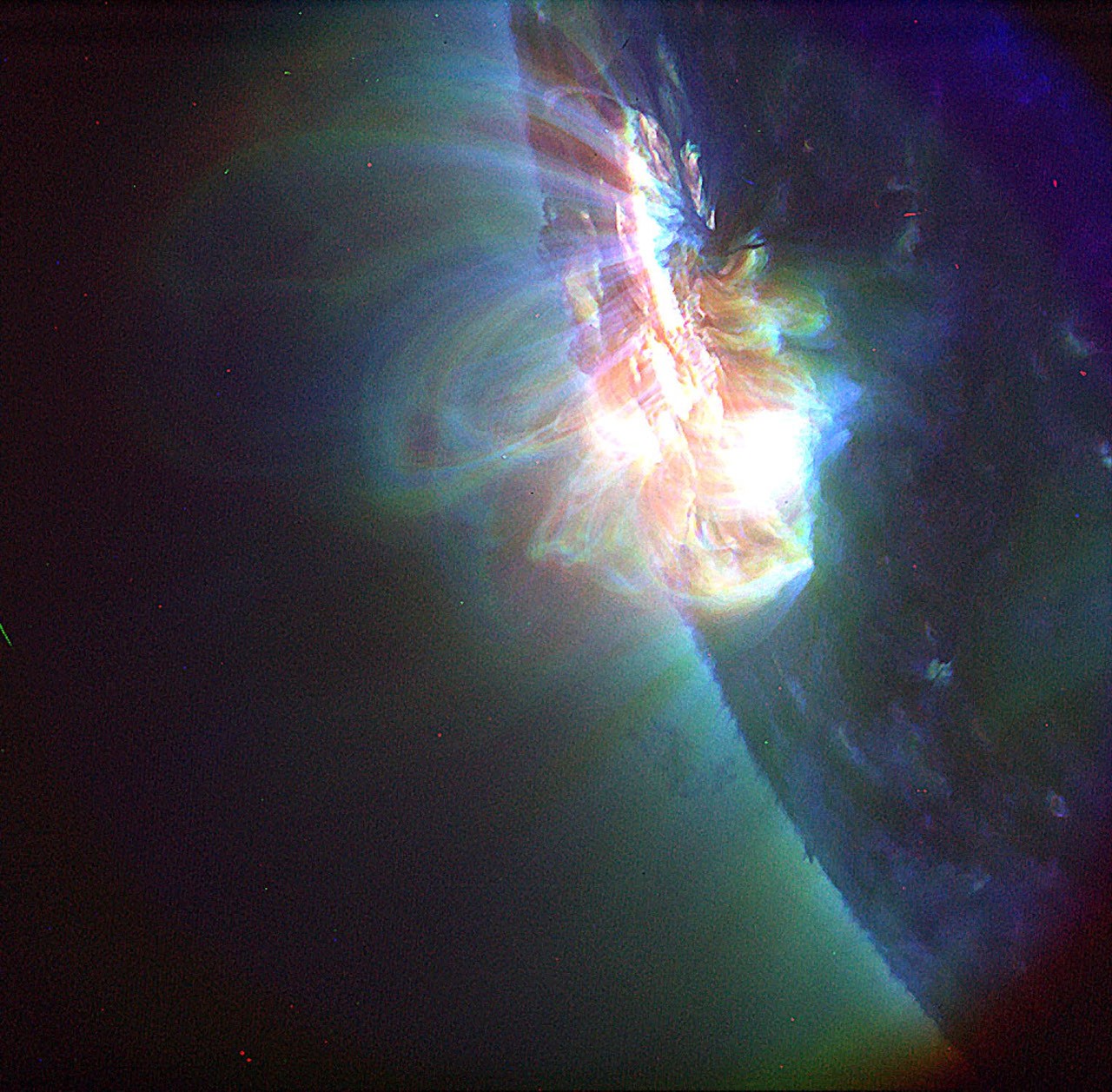 An Active Region of the Sun — APOD for 1998-06-16