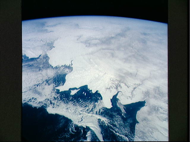 APOD: 1998 May 30 – Water World