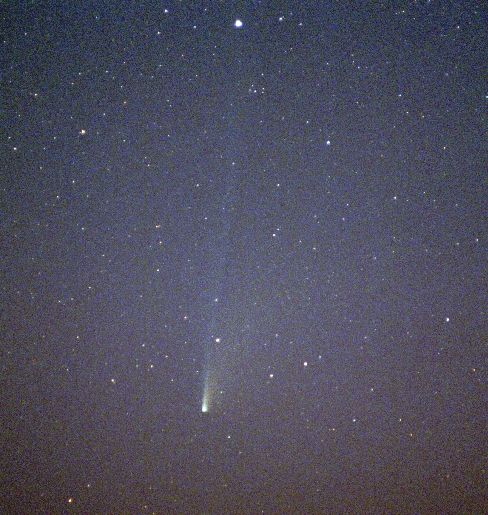 APOD: 1998 May 21 – Bright Comet SOHO