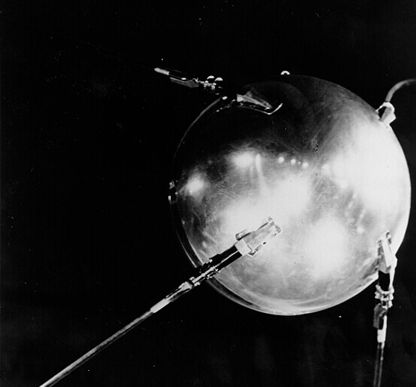 APOD: 1998 October 03 – Sputnik: Traveling Companion