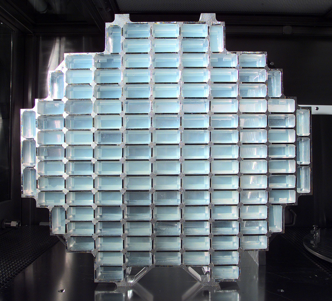 Aerogel For Stardust — APOD for 1999-02-18