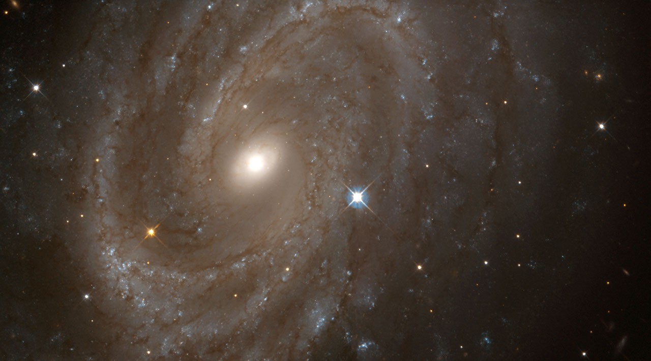 NGC 4603 and the Expanding Universe — APOD for 1999-05-27