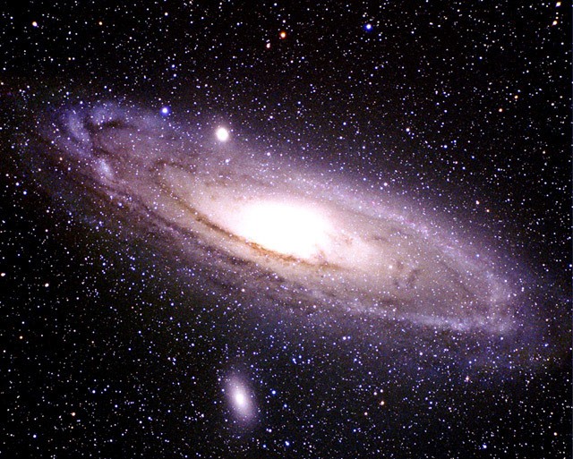 M31: The Andromeda Galaxy — APOD for 1999-11-14