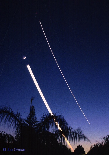 APOD: 1999 September 03 – Venus Falls Out of the Evening Sky