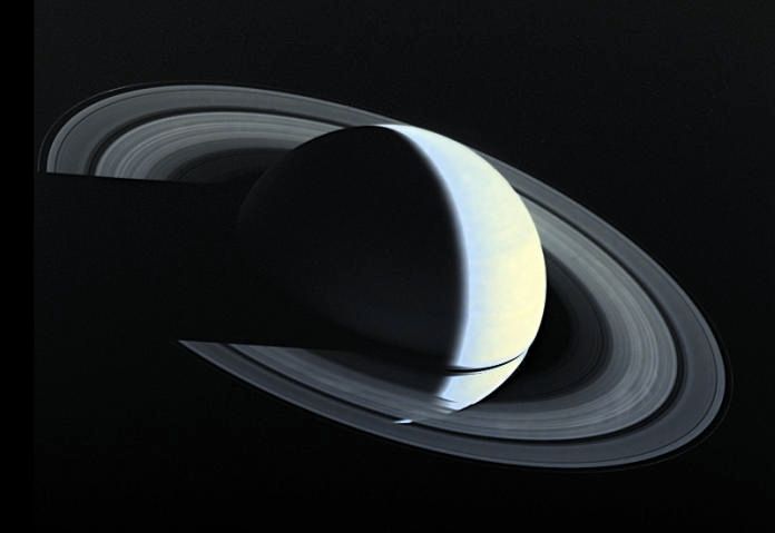 APOD: 2000 March 04 – Saturn At Night