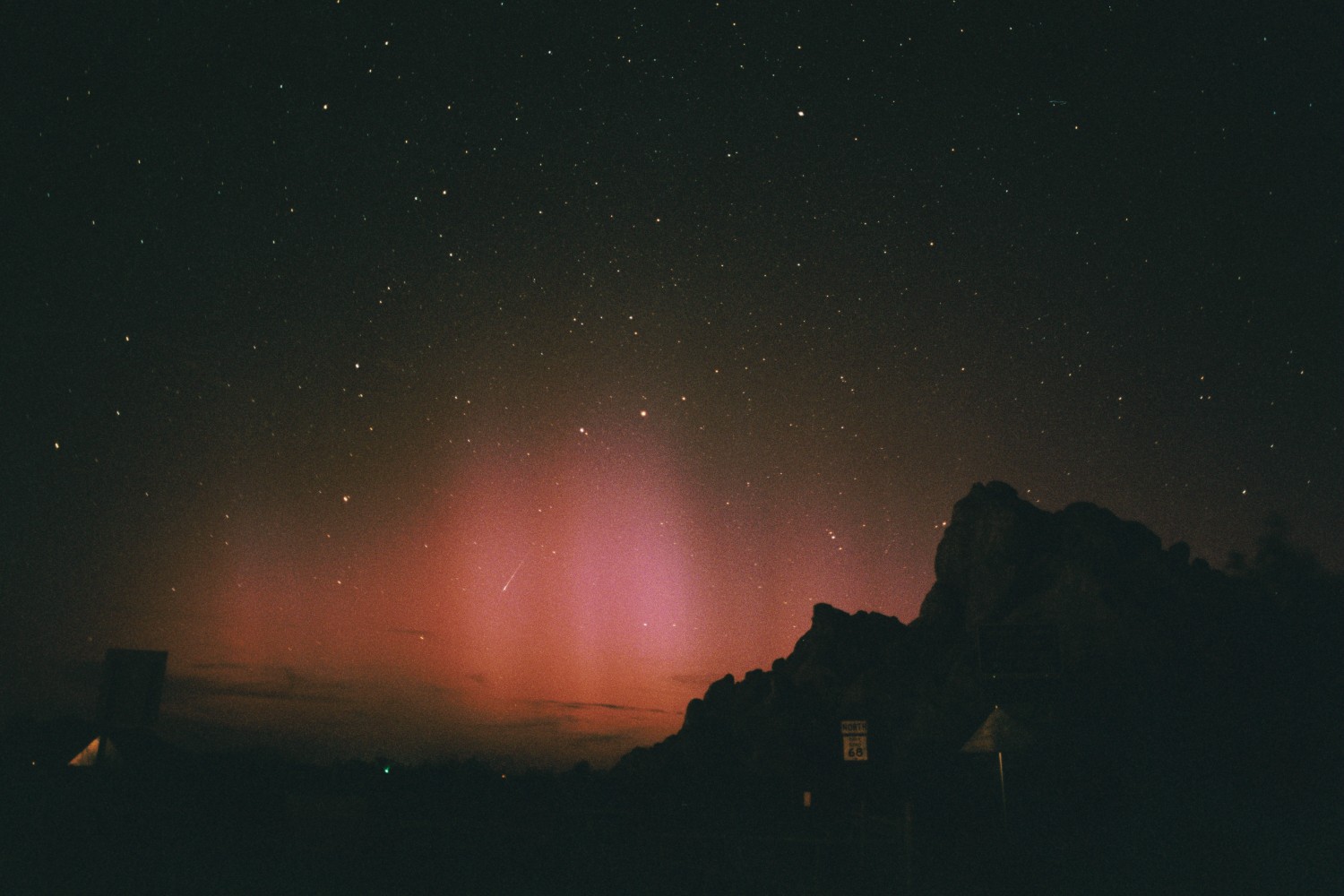 APOD: 2000 September 15 – Aurora In West Texas Skies