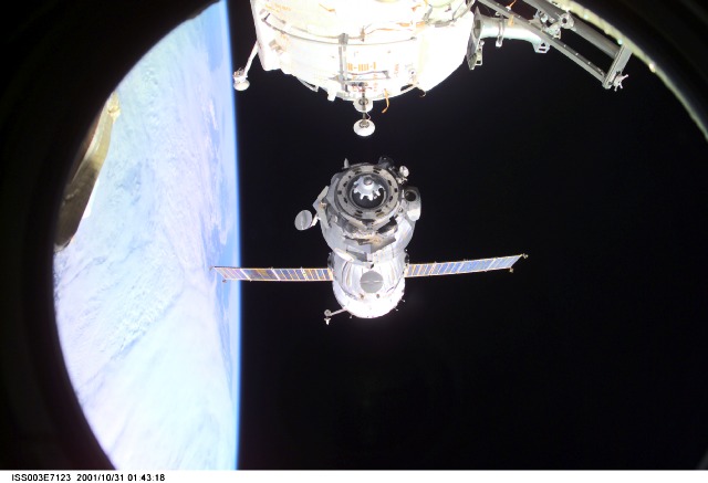 APOD: 2001 December 17 – Leaving the International Space Station