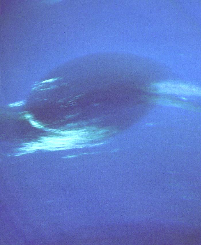 APOD: 2001 December 1 – Neptune’s Great Dark Spot: Gone But Not Forgotten