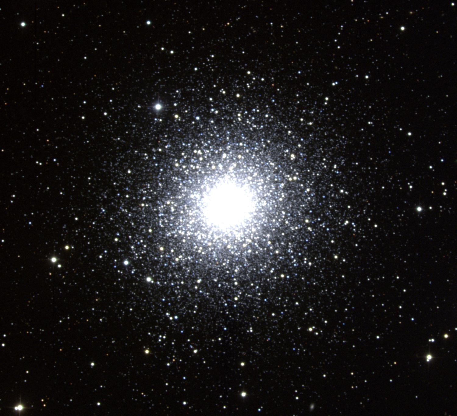 APOD: 2001 June 11 – Globular Cluster M2