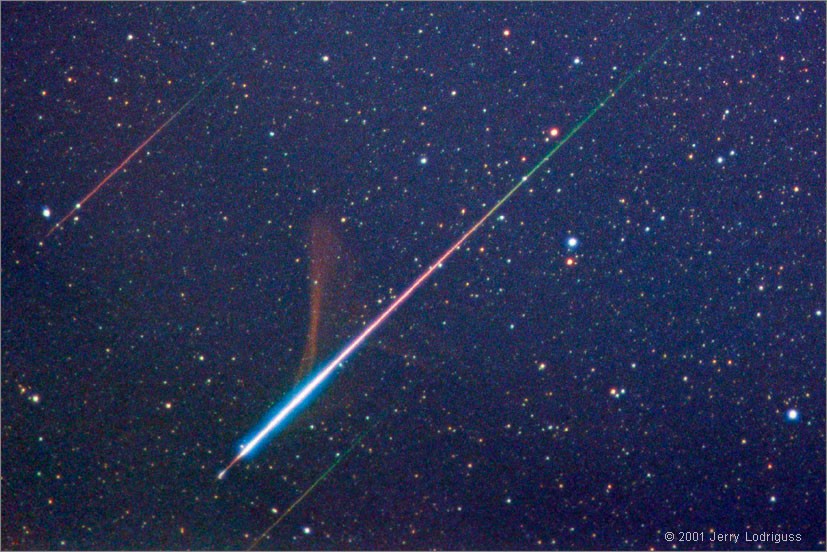 Fireball, Smoke Trail, Meteor Storm — APOD for 2001-11-22
