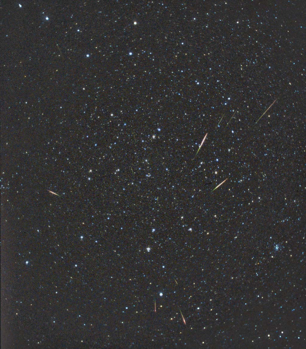 APOD: 2001 November 23 – Counting Falling Stardust