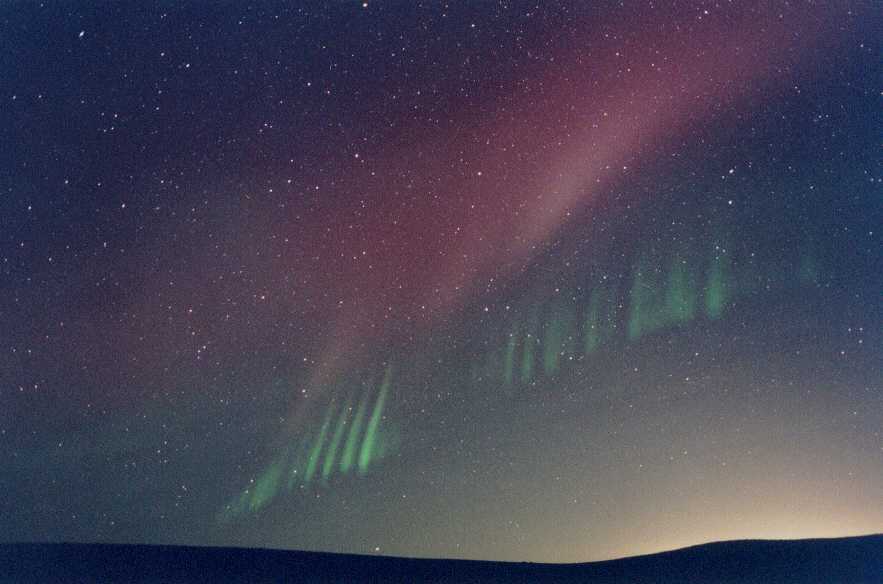 APOD: 2002 August 5 – Rays from an Unexpected Aurora