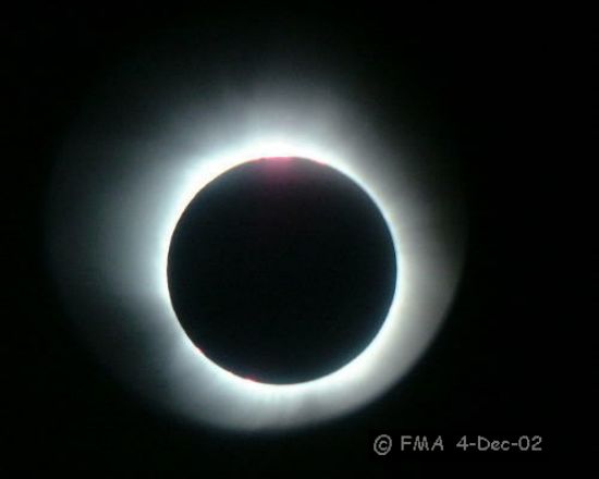 APOD: 2002 December 6 – Zimbabwe Solar Eclipse