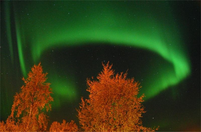 APOD: 2002 October 15 – Aurora’s Ring