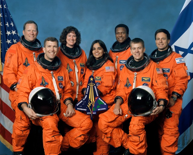APOD: 2003 February 3 – Space Shuttle and Crew Lost During Re-Entry