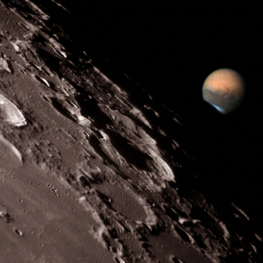 APOD: 2003 July 24 – Mars at the Moon’s Edge