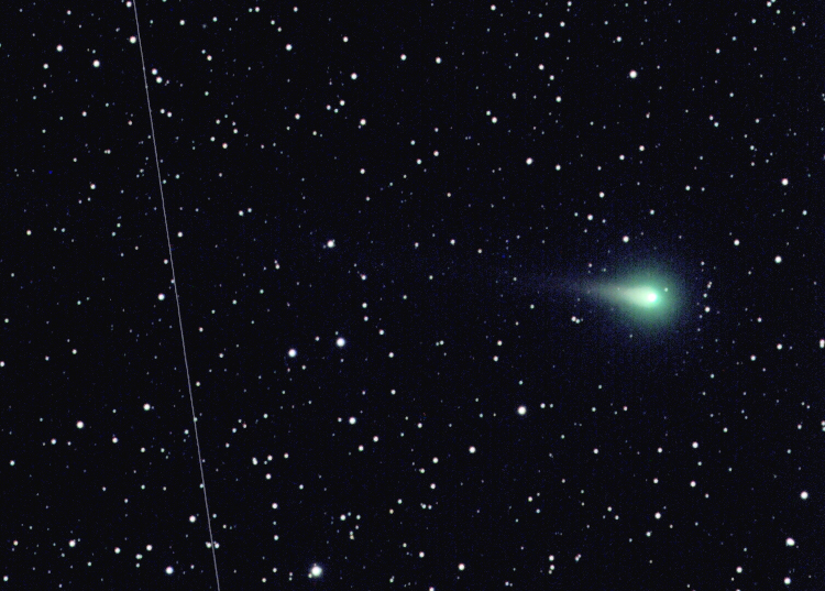 APOD: 2004 February 9 – Announcing Comet C 2002 T7 LINEAR