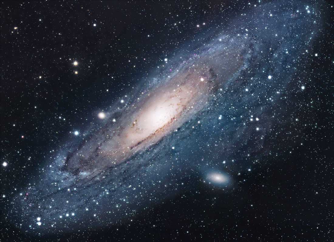APOD: 2004 July 18 – M31: The Andromeda Galaxy