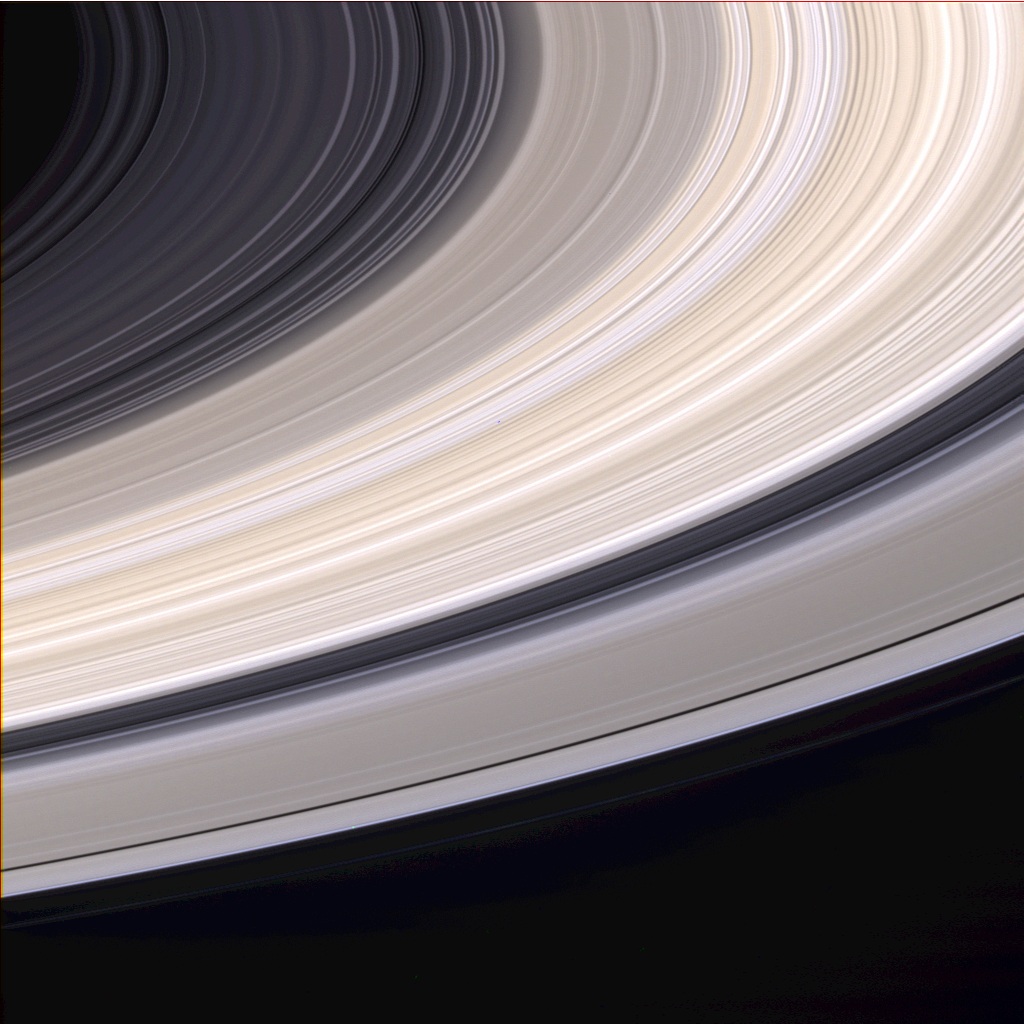 APOD: 2004 July 23 – Saturns Rings in Natural Color