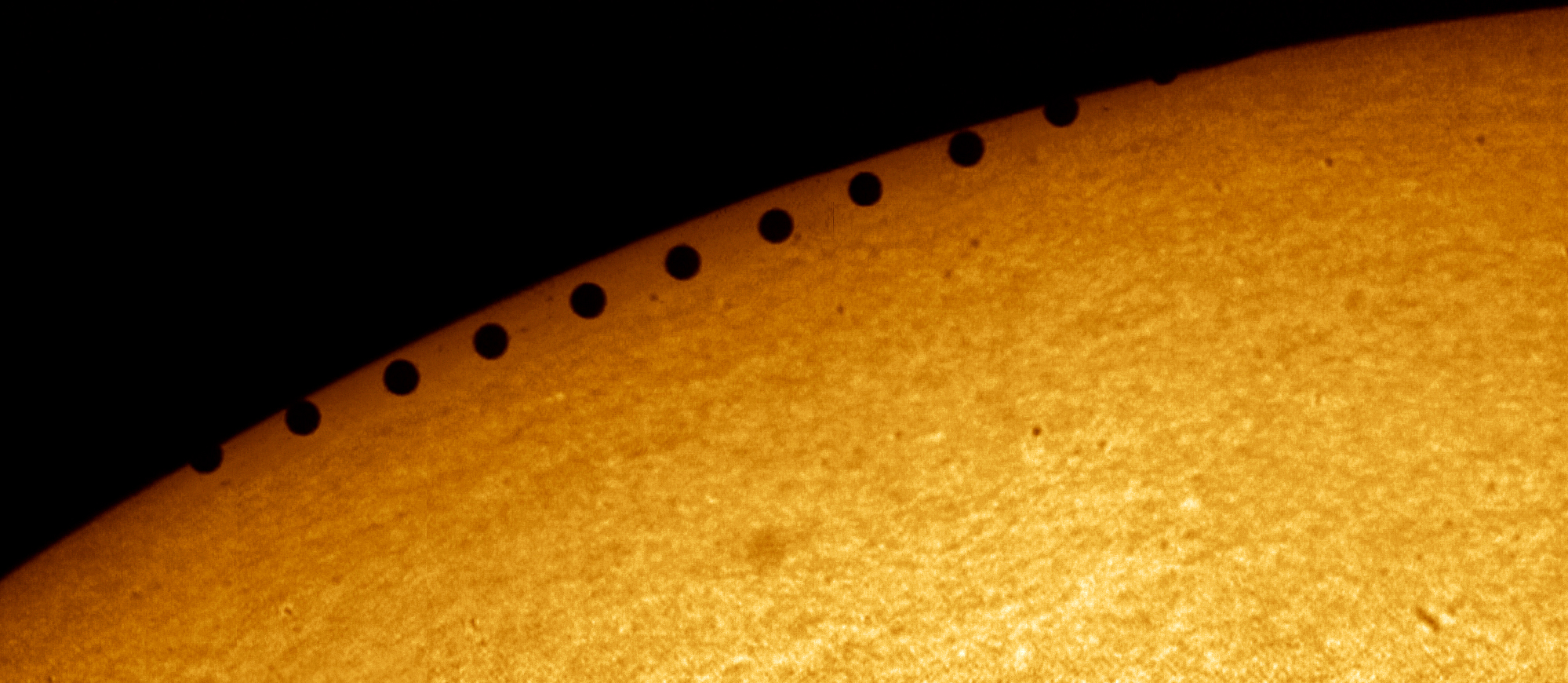 APOD: 2004 June 8 – A Planet Transits the Sun