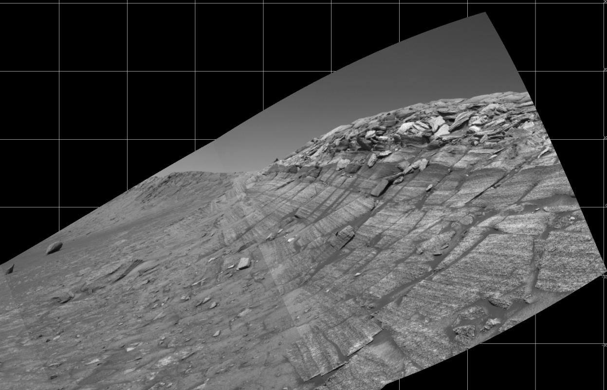 APOD: 2004 November 15 – Burns Cliff on Mars