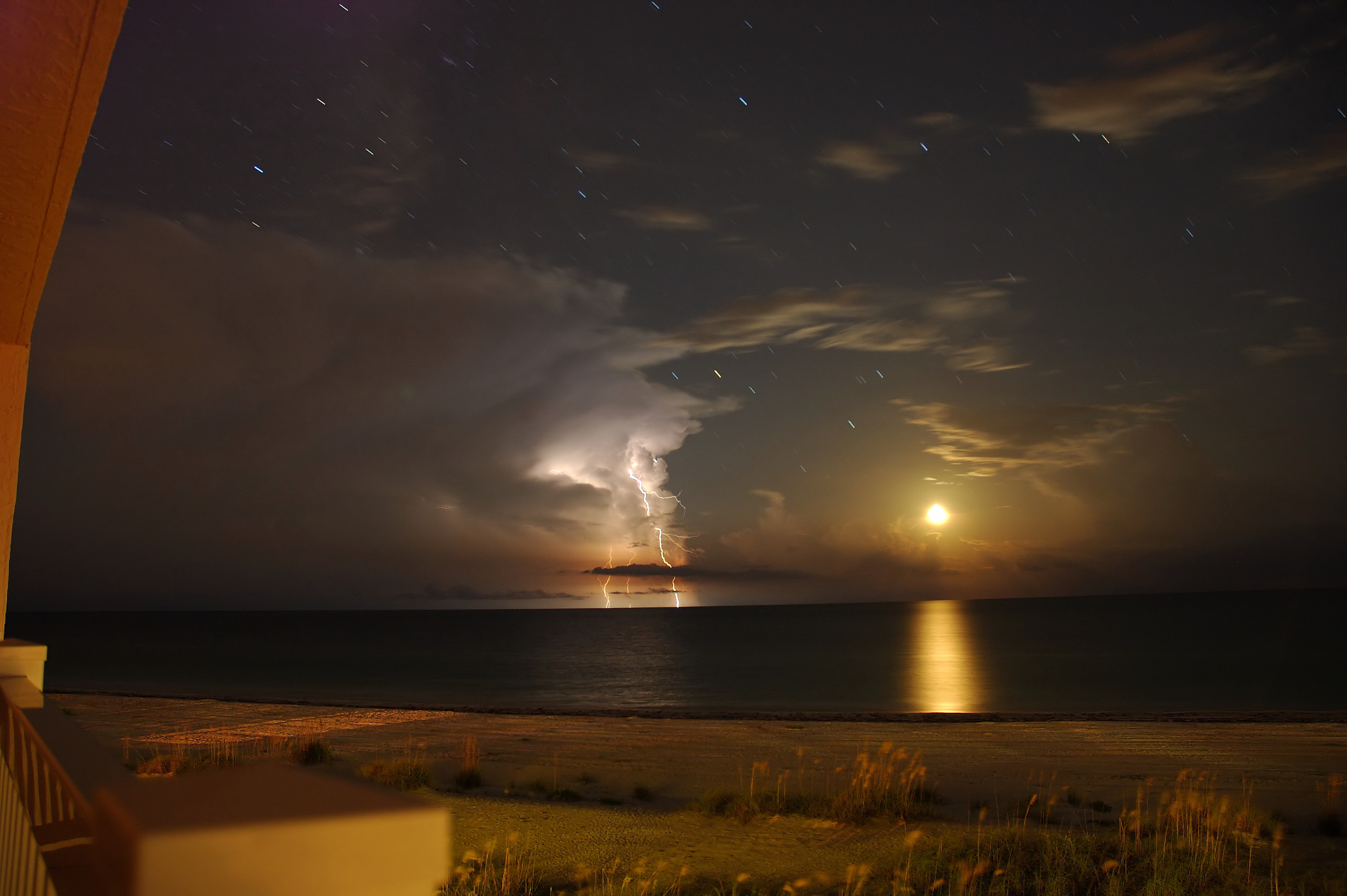 APOD: 2004 October 7 – Moon Lightning
