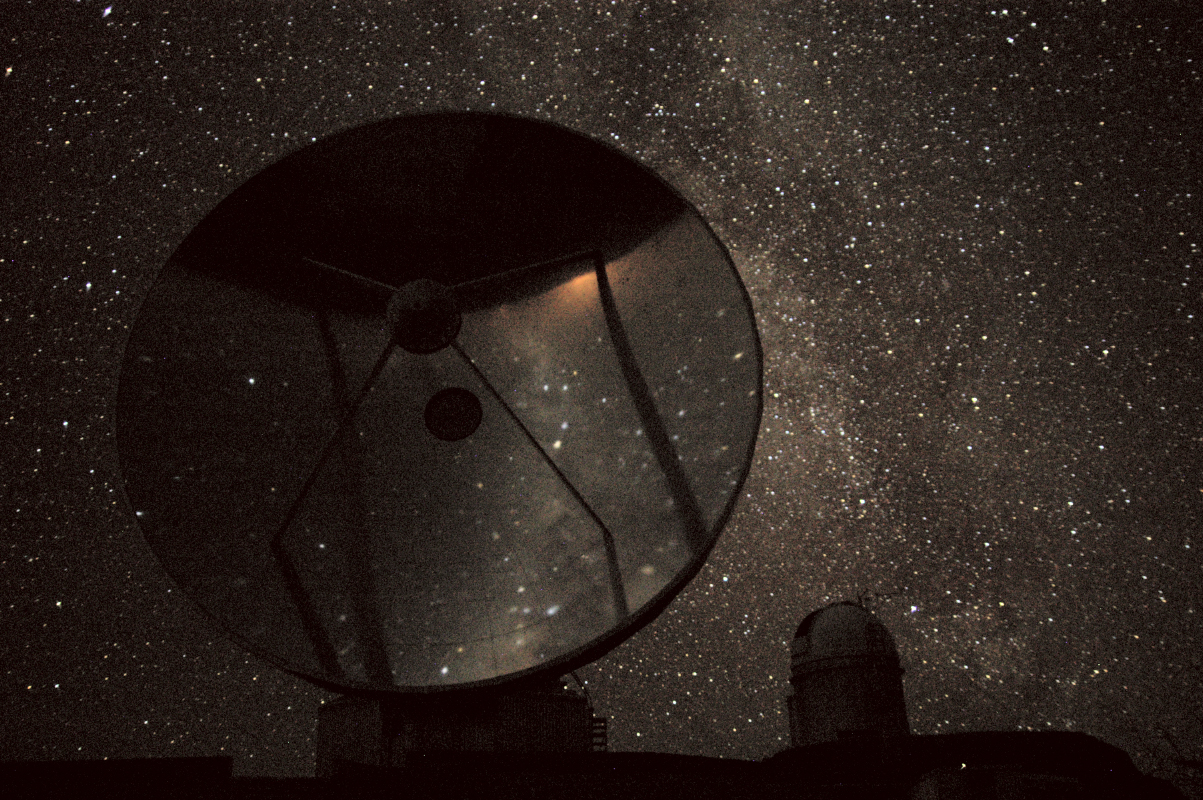 APOD: 2004 September 23 – La Silla’s Starry Night
