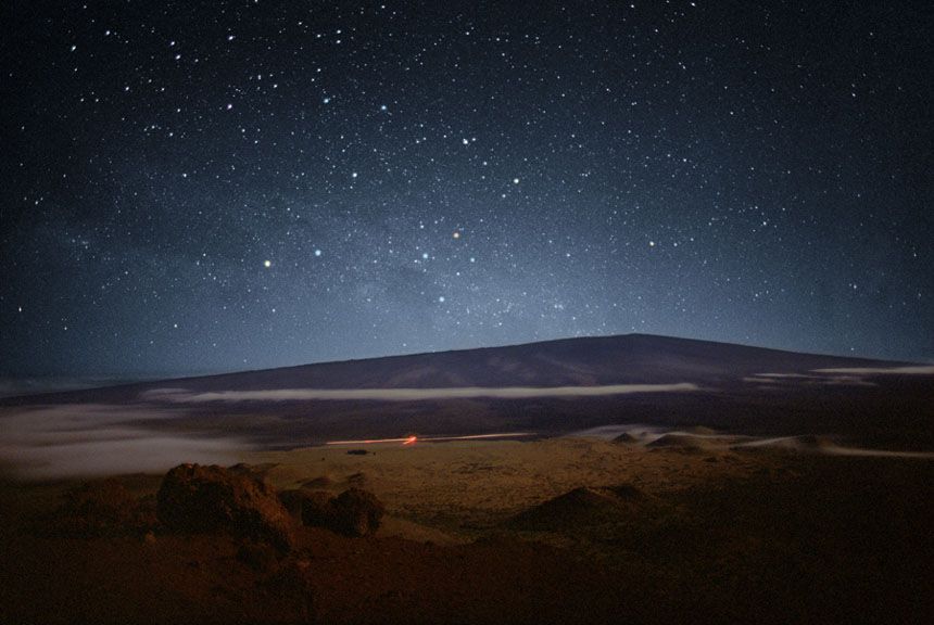 APOD: 2005 January 29 – Southern Cross in Mauna Loa Skies