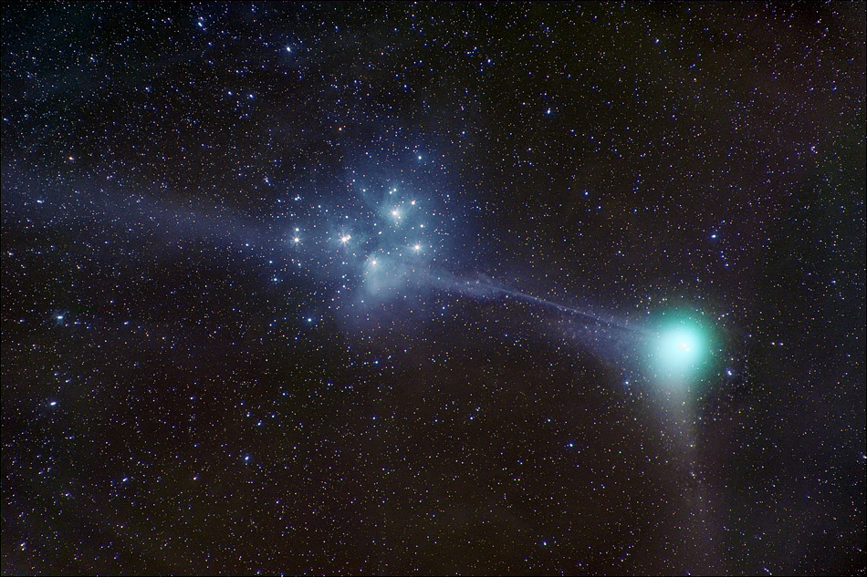 APOD: 2005 January 11 – Machholz Meets the Pleiades