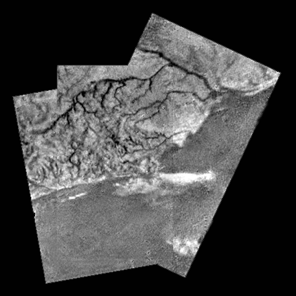 APOD: 2005 January 24 – Riverbeds and Lakebeds Discovered on Saturn’s Titan