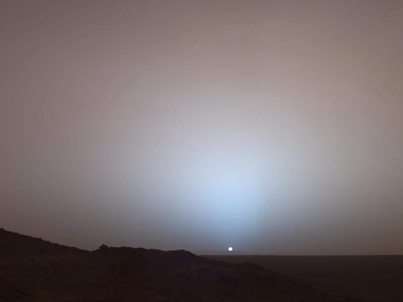 APOD: 2005 June 20 – Sunset Over Gusev Crater