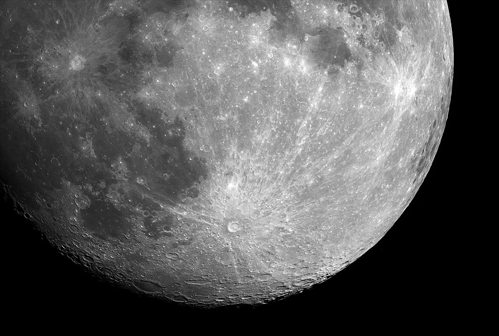 APOD: 2005 March 5 – Tycho and Copernicus: Lunar Ray Craters