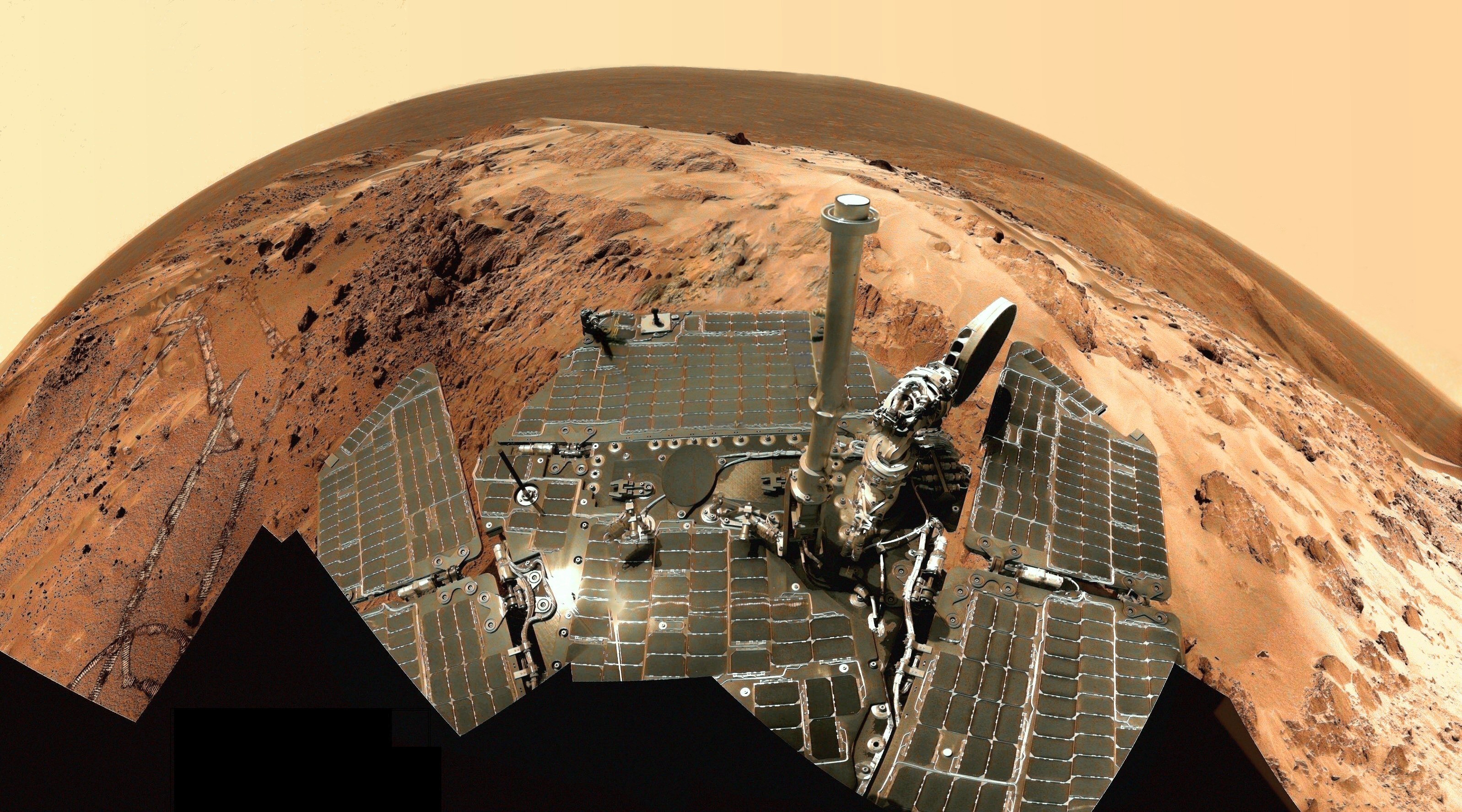 APOD: 2005 November 28 - Vista Inside Gusev Crater on Mars - NASA