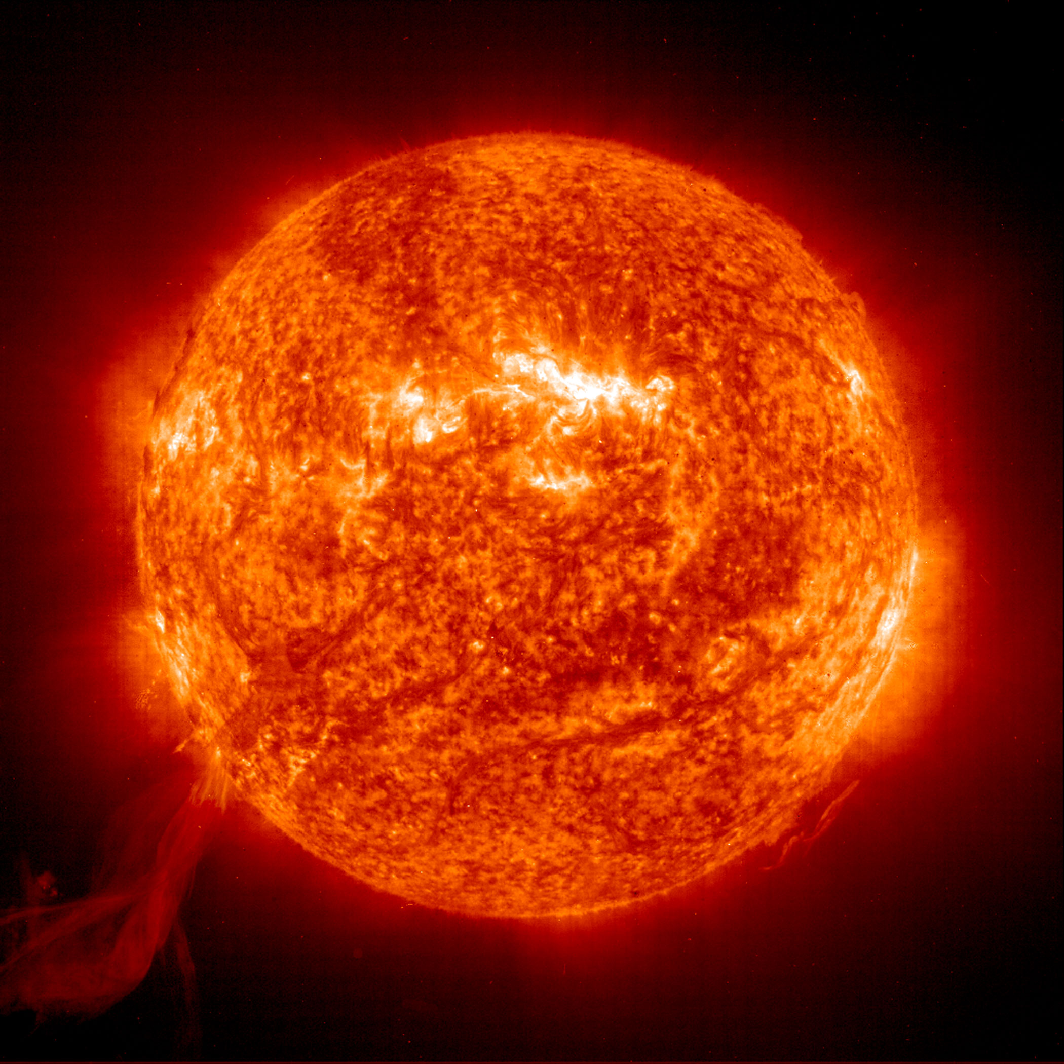 APOD: 2005 November 9 – A Solar Prominence from SOHO