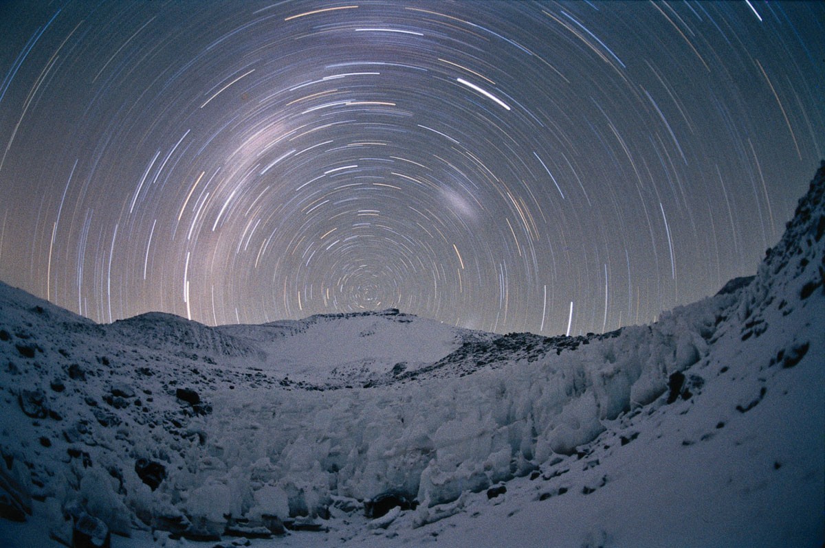 Star Trails at 19,000 Feet — APOD for 2006-12-02