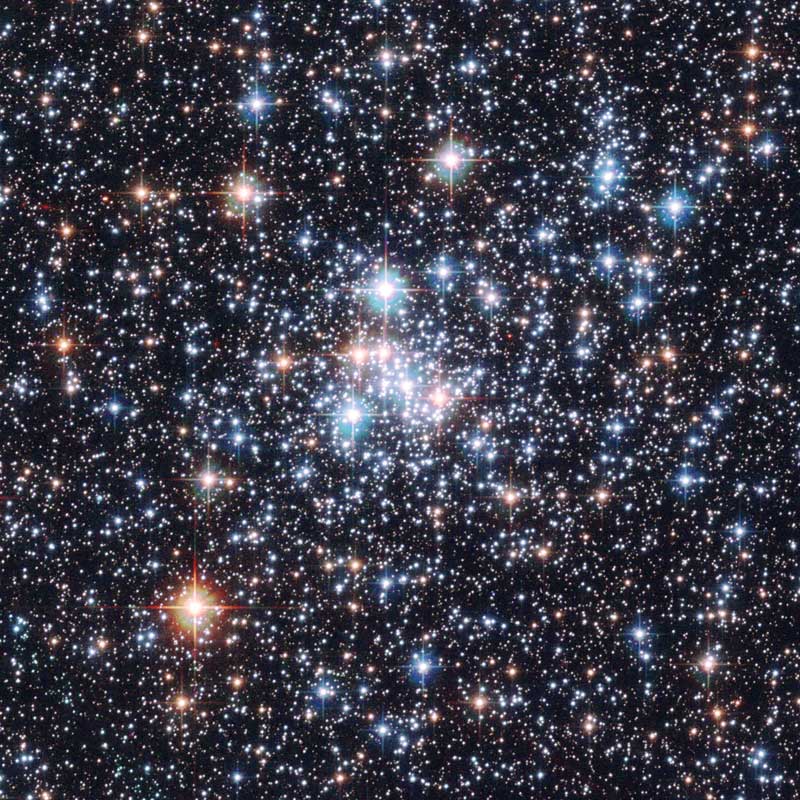 APOD: 2006 May 1 – Open Cluster NGC 290: A Stellar Jewel Box