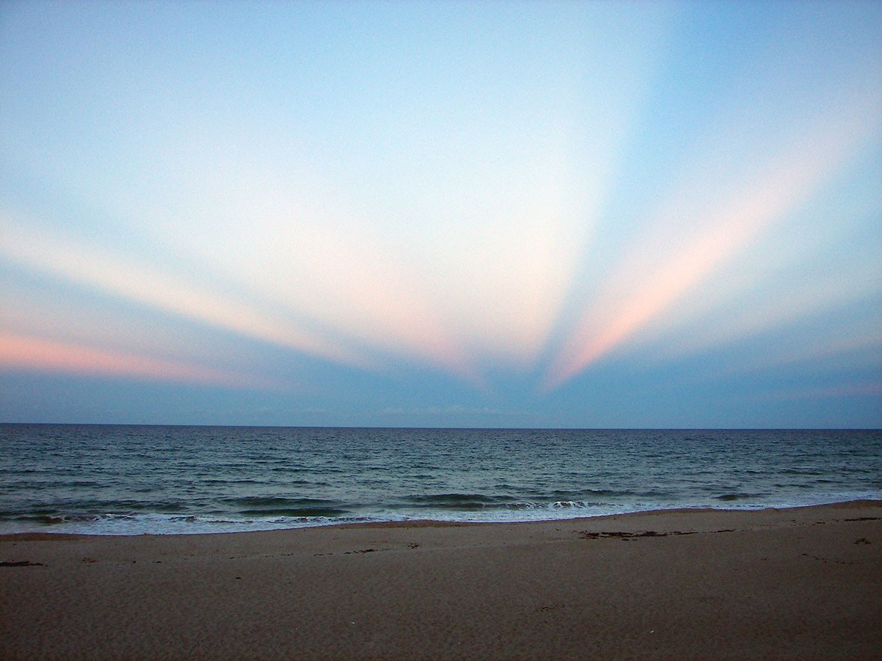 Anticrepuscular Rays Over Florida — APOD for 2006-09-17