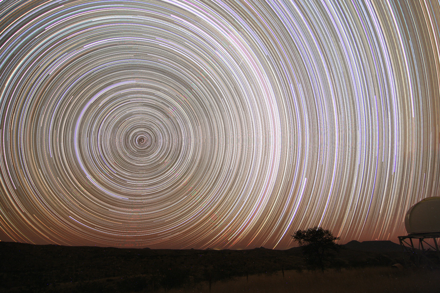APOD: 2006 September 15 – 11 Hour Star Trails
