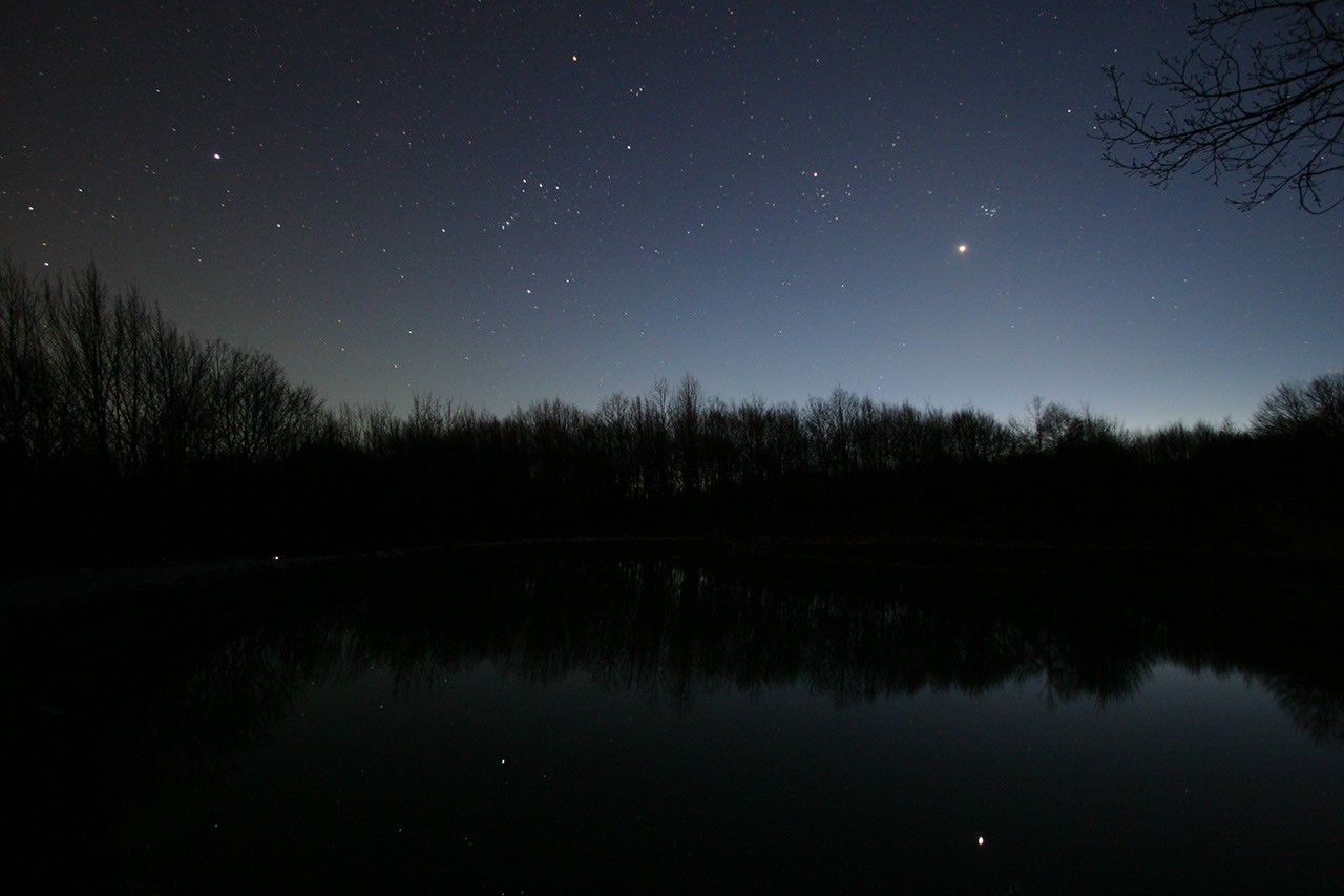 APOD: 2007 April 14 - Venus by the Lake - NASA Science