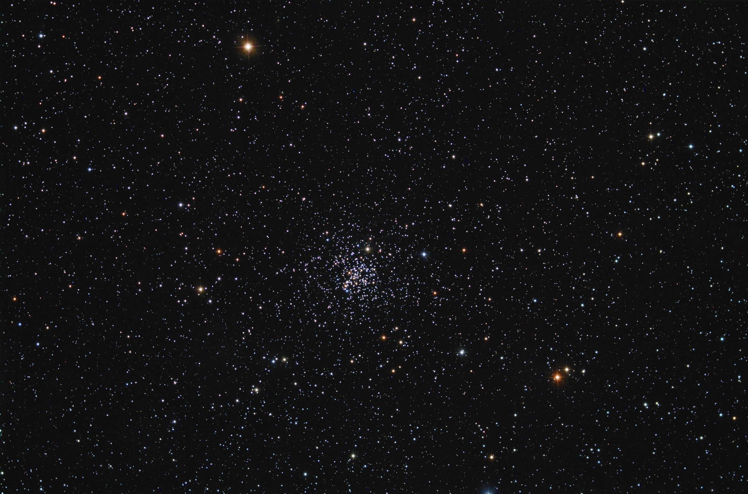 APOD: 2007 August 9 – Star Cluster Messier 67
