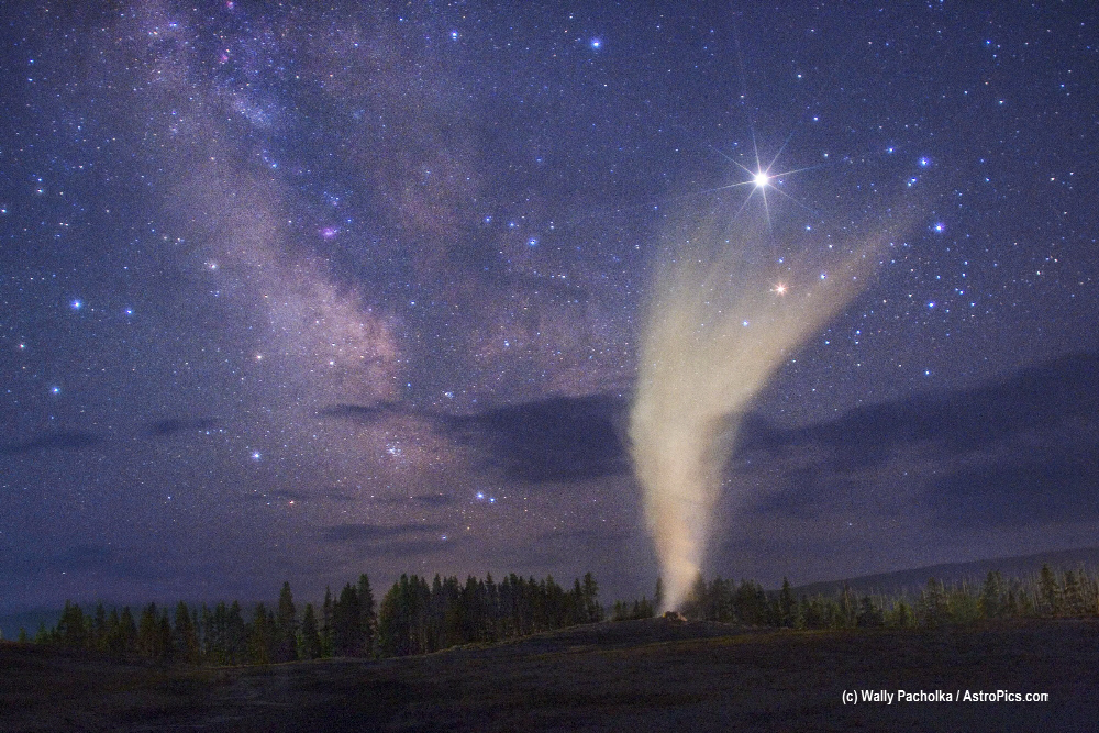APOD: 2007 August 7 – Old Faithful Below a Yellowstone Sky