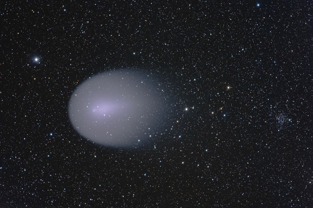 Comet Holmes Over Hungary — APOD for 2007-12-05
