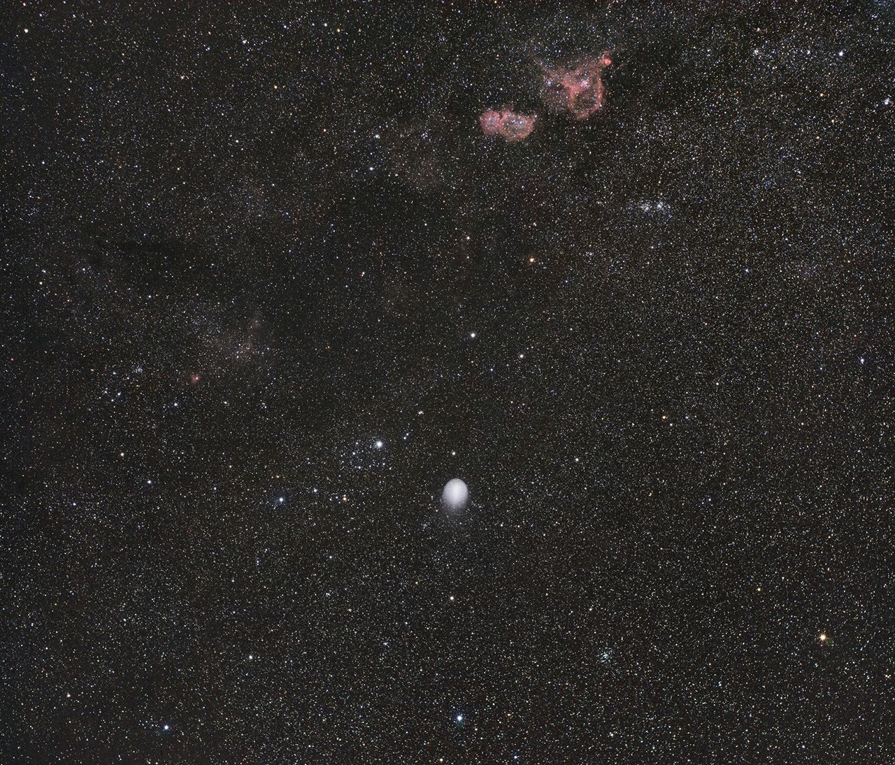 A Year of Spectacular Comets — APOD for 2007-12-31