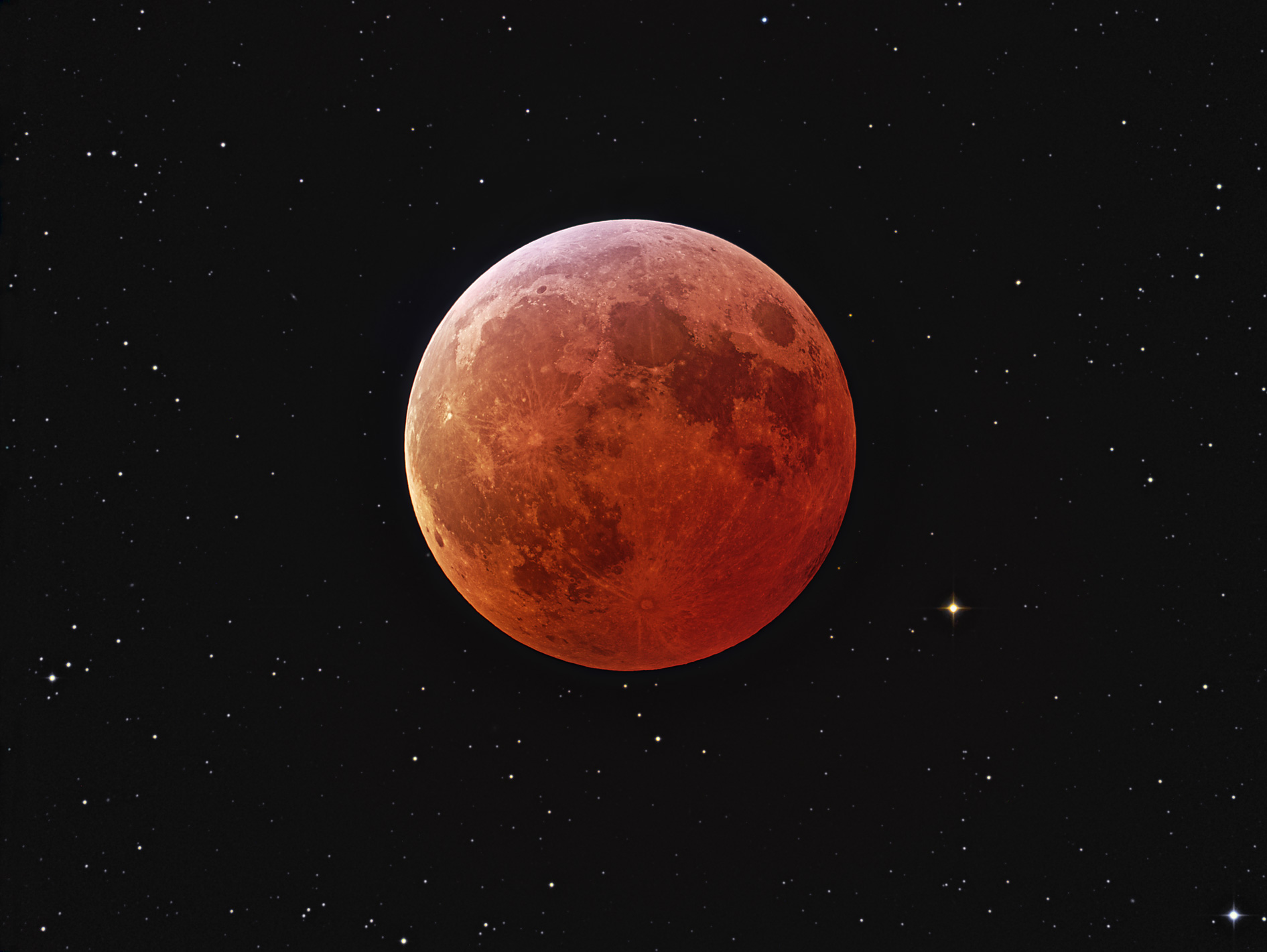 APOD: 2007 March 8 – Eclipsed Moon and Stars